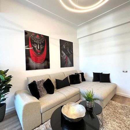 Sky View - Luxury Apartament - Sanador Victoriei Boekarest Buitenkant foto