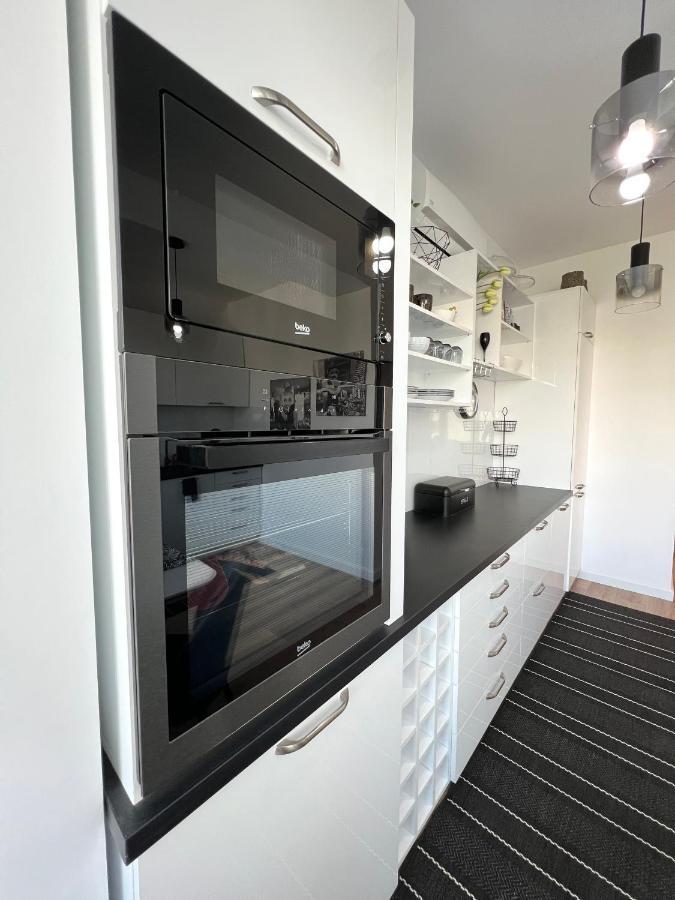 Sky View - Luxury Apartament - Sanador Victoriei Boekarest Buitenkant foto