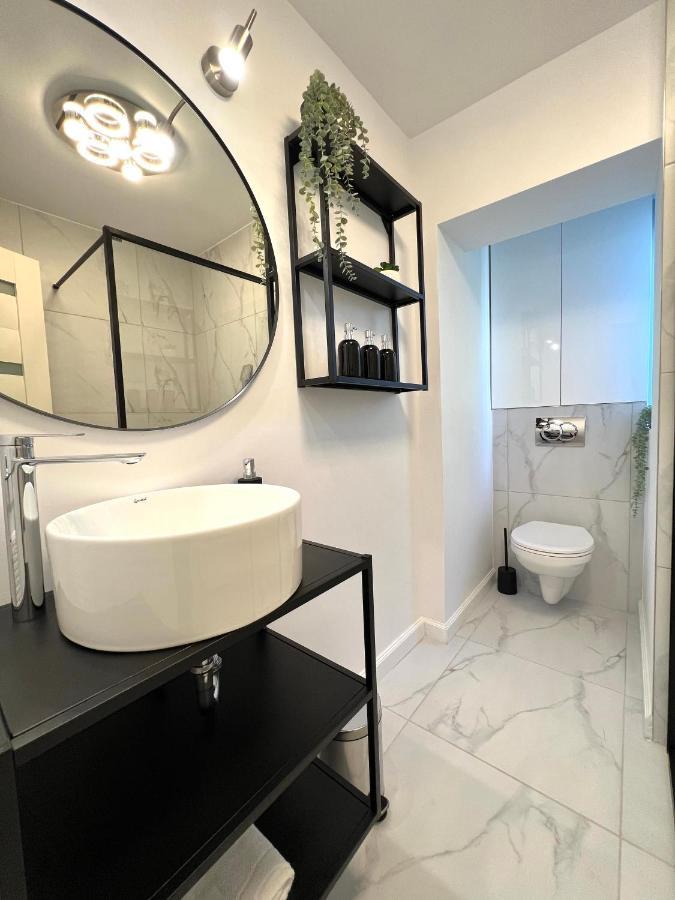 Sky View - Luxury Apartament - Sanador Victoriei Boekarest Buitenkant foto